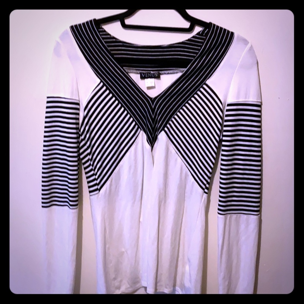 Black &Zaharia long sleeve